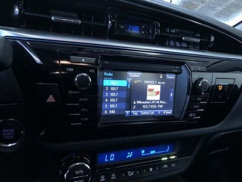Used 2015 Toyota Corolla S FWD image 21