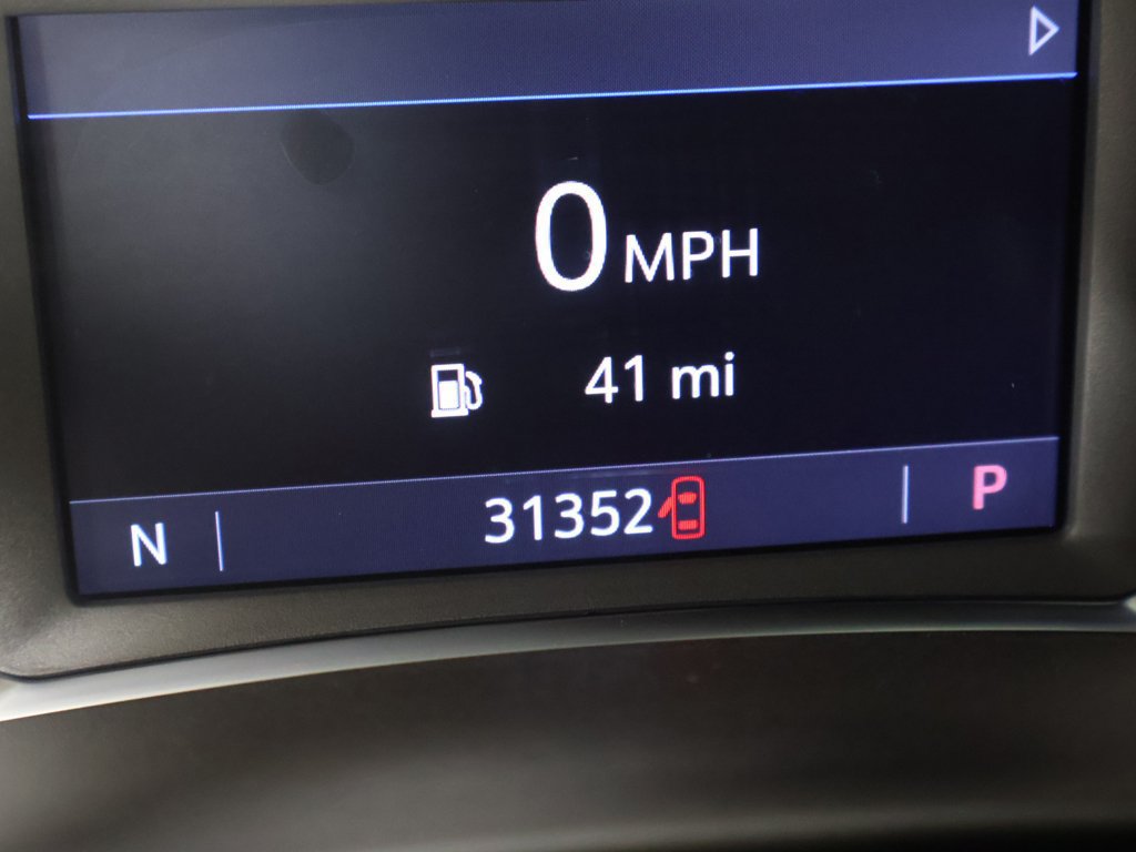 Used 2024 GMC Terrain AT4 w/ LPO, Floor Liner Package AWD/4WD image 37