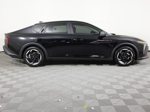 New 2026 Kia K4 EX image 4