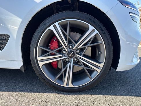 Used 2025 Genesis G70 3.3T Advanced image 12