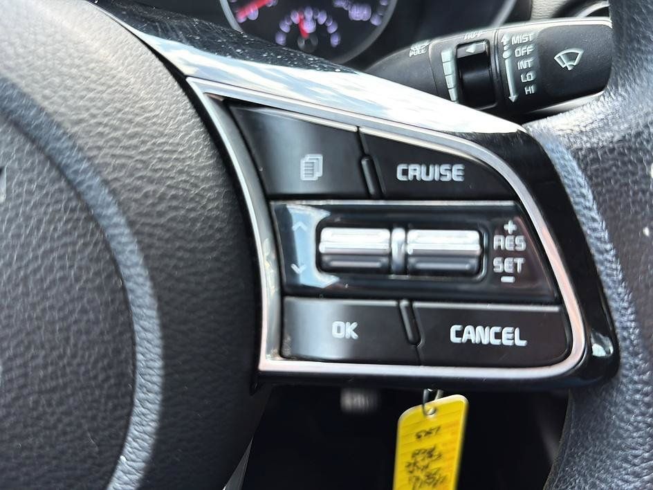 Used 2021 Kia Forte LXS FWD image 33