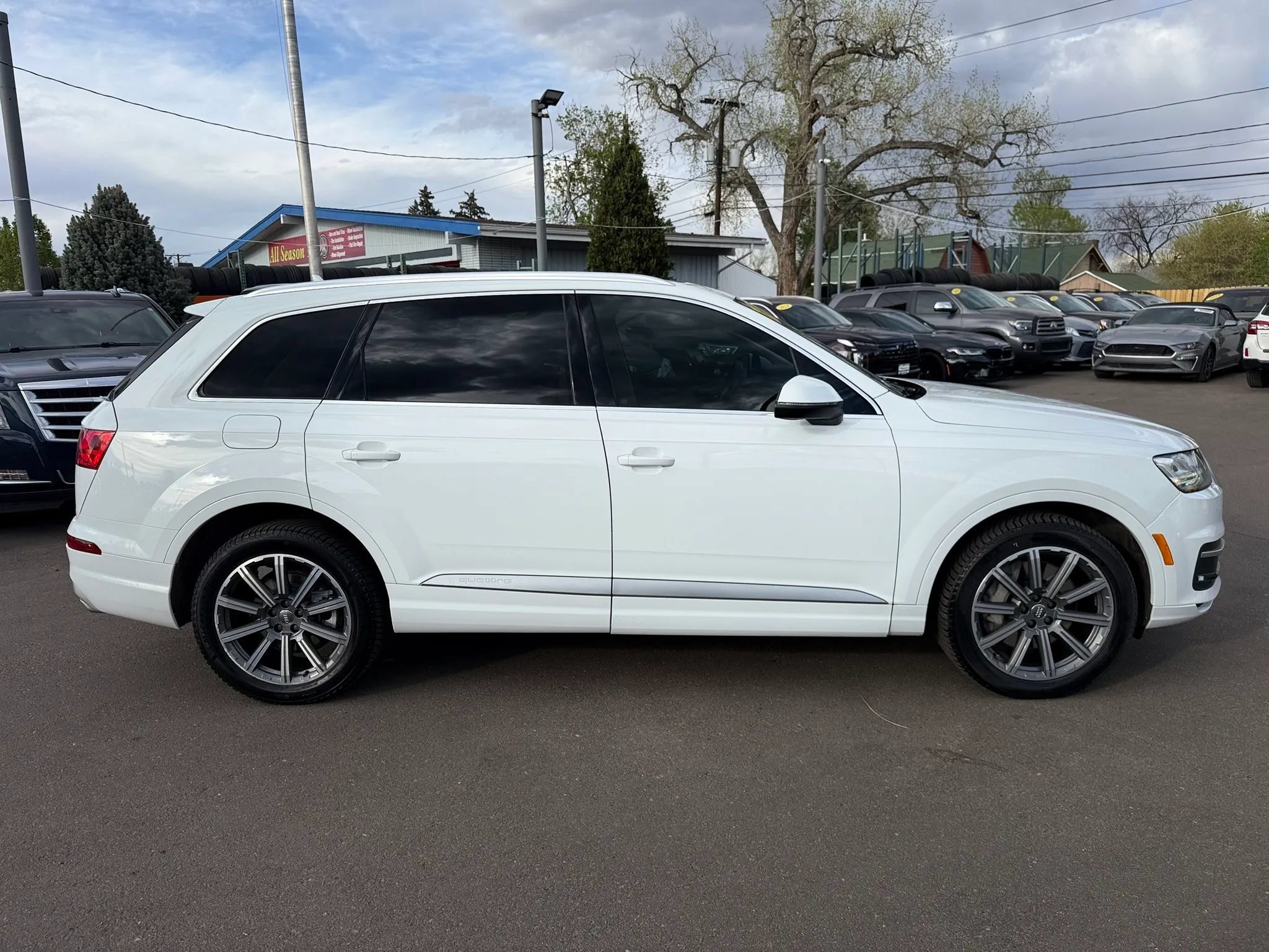 Used 2018 Audi Q7 3.0T Premium Plus w/ Premium Plus Package AWD/4WD image 10