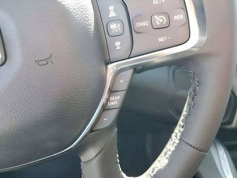 New 2025 RAM 2500 Laramie AWD/4WD image 58