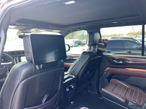 Used 2023 GMC Yukon Denali Ultimate image 24