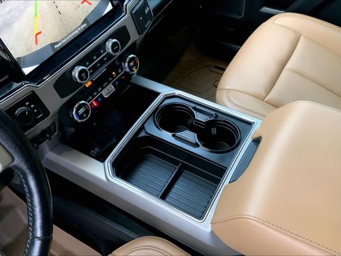 Certified 2022 Ford F250 Lariat w/ Lariat Ultimate Package image 13