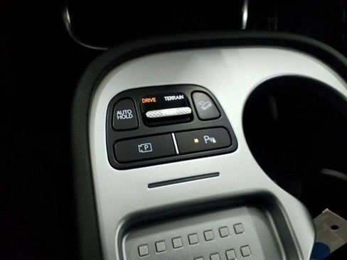 New 2026 Hyundai Ioniq 9 SE image 10