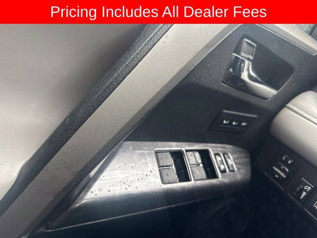 Used 2017 Toyota RAV4 Platinum AWD/4WD image 7