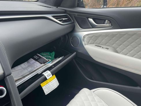 Used 2024 Genesis G70 3.3T Advanced w/ Sport Prestige Package image 34