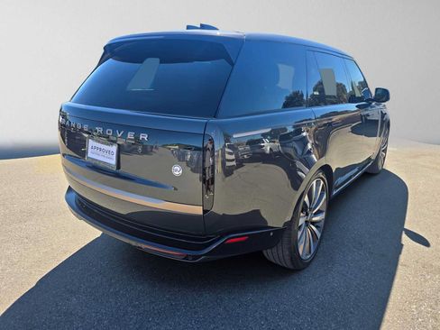 Used 2023 Land Rover Range Rover SV AWD/4WD image 5
