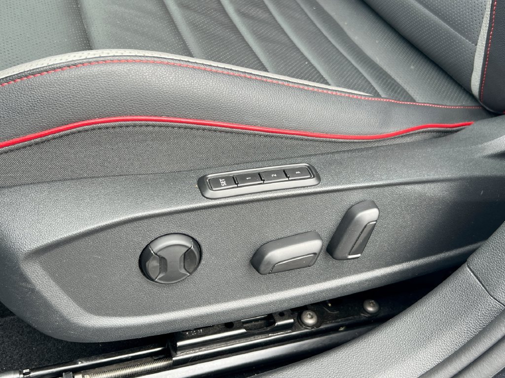 Used 2024 Volkswagen GTI Autobahn FWD image 21