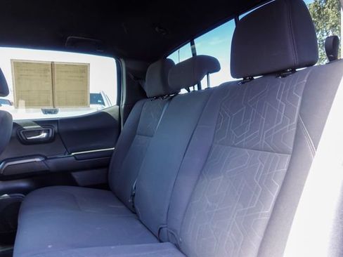 Used 2019 Toyota Tacoma TRD Sport w/ Technology Package AWD/4WD image 24