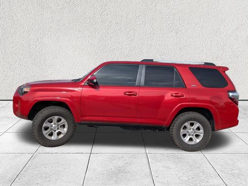 Used 2021 Toyota 4Runner SR5 image 6