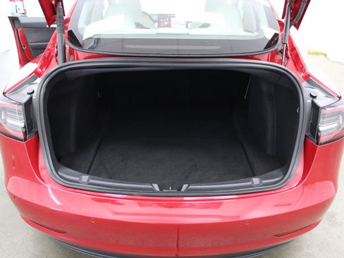 Used 2021 Tesla Model 3 Standard Range Plus image 19