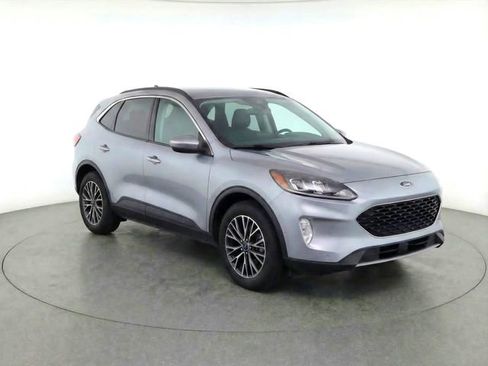 Used 2021 Ford Escape SEL w/ Technology Package image 32