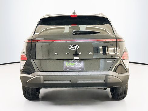 Used 2025 Hyundai Kona SEL image 7