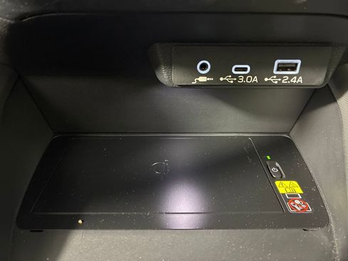 Certified 2025 Subaru Forester Limited image 23