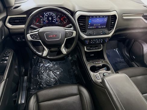 Used 2023 GMC Acadia SLT w/ Elevation Edition FWD image 17