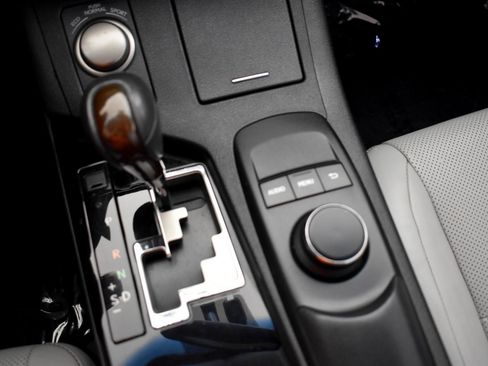 Used 2014 Lexus ES 350 w/ Luxury Package FWD image 22