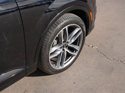 Used 2018 Audi Q7 3.0T Prestige image 10