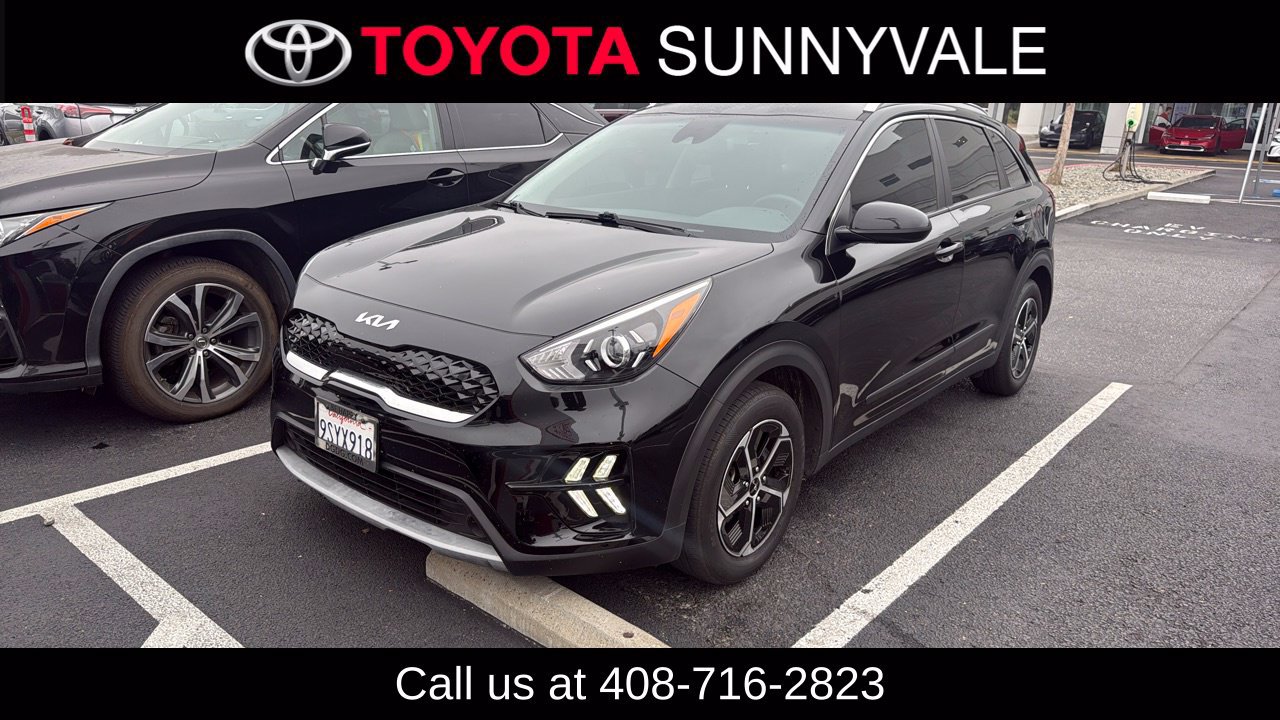 Used 2022 Kia Niro LXS w/ Digital Cluster Package FWD image 1