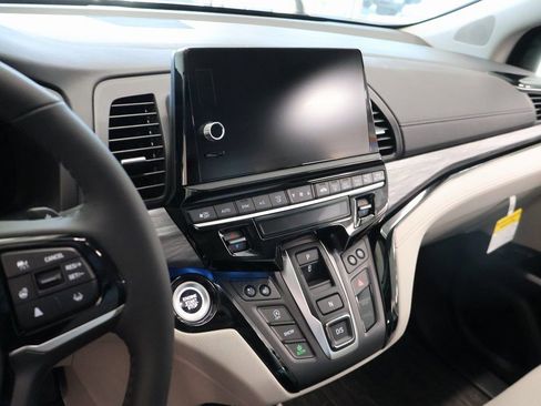 New 2026 Honda Odyssey Elite image 16