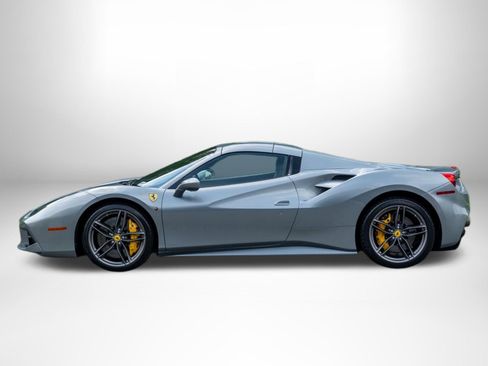 Used 2019 Ferrari 488 Spider RWD image 3