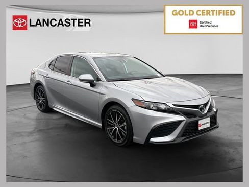 Certified 2024 Toyota Camry SE FWD image 1