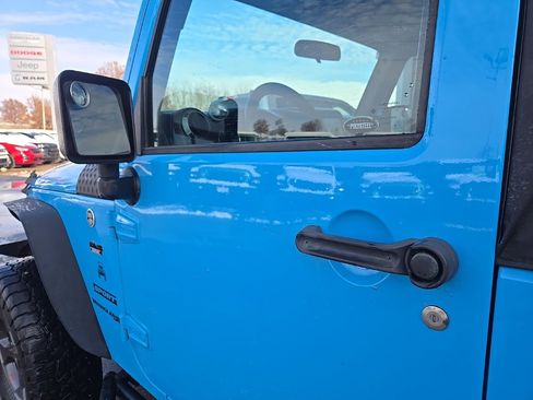 Used 2018 Jeep Wrangler Sport image 32