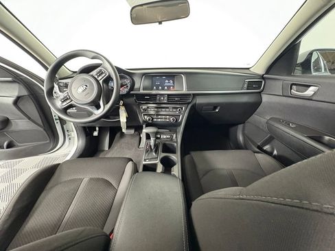 Used 2018 Kia Optima LX FWD image 4