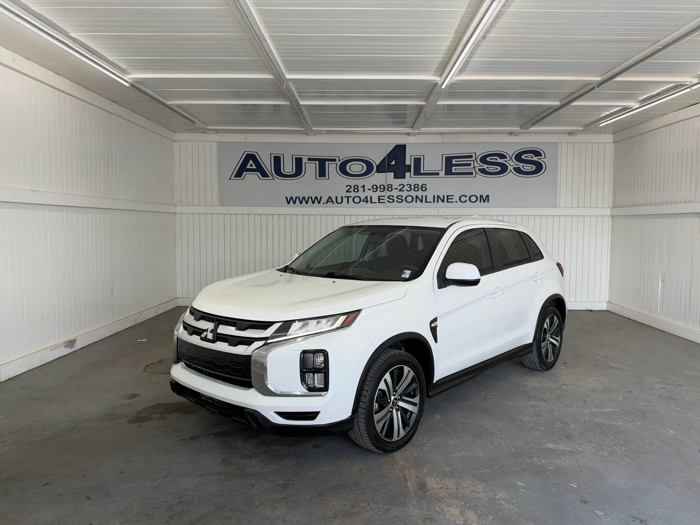 Used 2020 Mitsubishi Outlander Sport ES FWD image 1