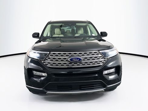 Used 2024 Ford Explorer Limited image 2
