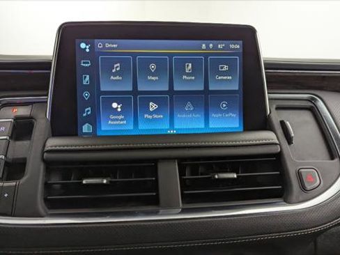 Used 2023 Chevrolet Suburban Premier image 31