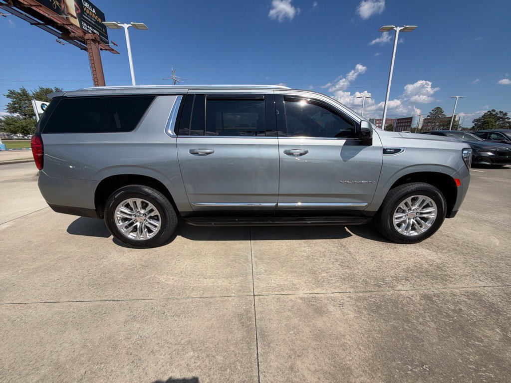 Used 2023 GMC Yukon XL SLT w/ SLT Luxury Package RWD image 6