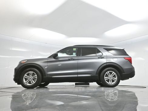 Used 2022 Ford Explorer XLT w/ Equipment Group 202A image 60