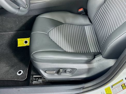 Certified 2024 Toyota Camry SE FWD image 19
