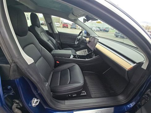 Used 2020 Tesla Model 3 Long Range AWD/4WD image 27