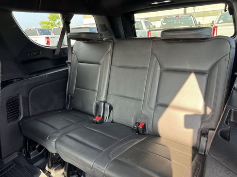 Used 2022 Chevrolet Suburban High Country w/ Max Trailering Package AWD/4WD image 25