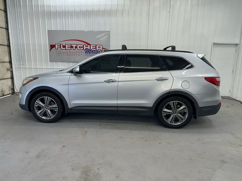Used 2016 Hyundai Santa Fe Limited w/ Option Group 04 image 10