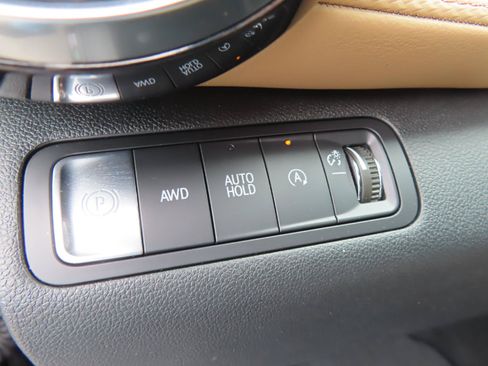 Used 2025 Chevrolet Equinox ACTIV w/ Safety and Technology Package AWD/4WD image 38