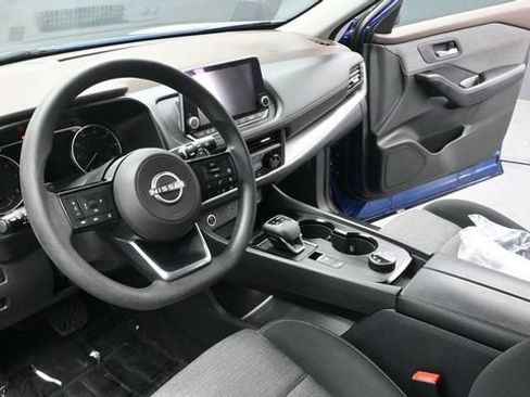 Used 2023 Nissan Rogue SV AWD/4WD image 17