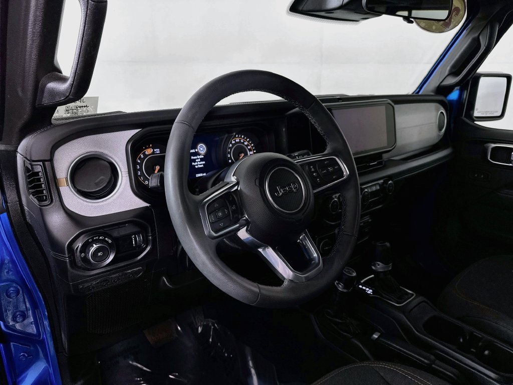 Certified 2025 Jeep Wrangler Unlimited Sahara AWD/4WD image 16