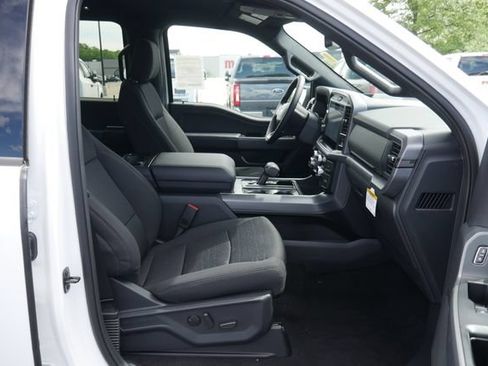 New 2026 Ford F150 XLT w/ Equipment Group 302A MID AWD/4WD image 27