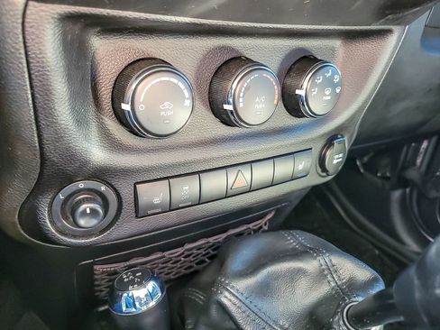 Used 2017 Jeep Wrangler Sport w/ Quick Order Package 23S image 12