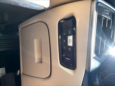 Used 2019 BMW 330i Sedan RWD image 33