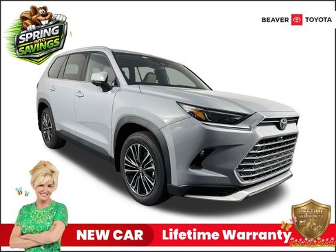 New 2026 Toyota Grand Highlander AWD Hybrid image 1