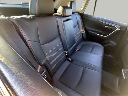 Used 2020 Toyota RAV4 Limited w/ Limited Grade Weather Package AWD/4WD image 20