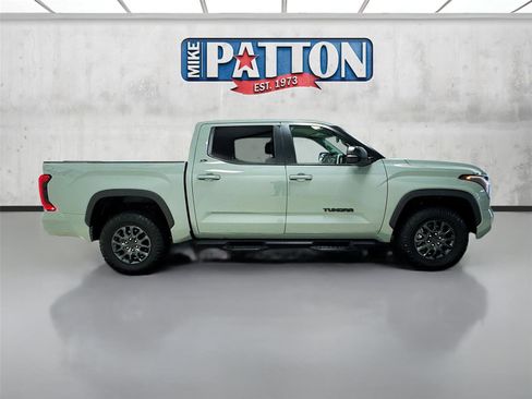Used 2024 Toyota Tundra SR5 w/ SR5 Premium Package AWD/4WD image 8