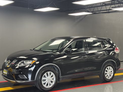 Used 2016 Nissan Rogue S FWD image 1
