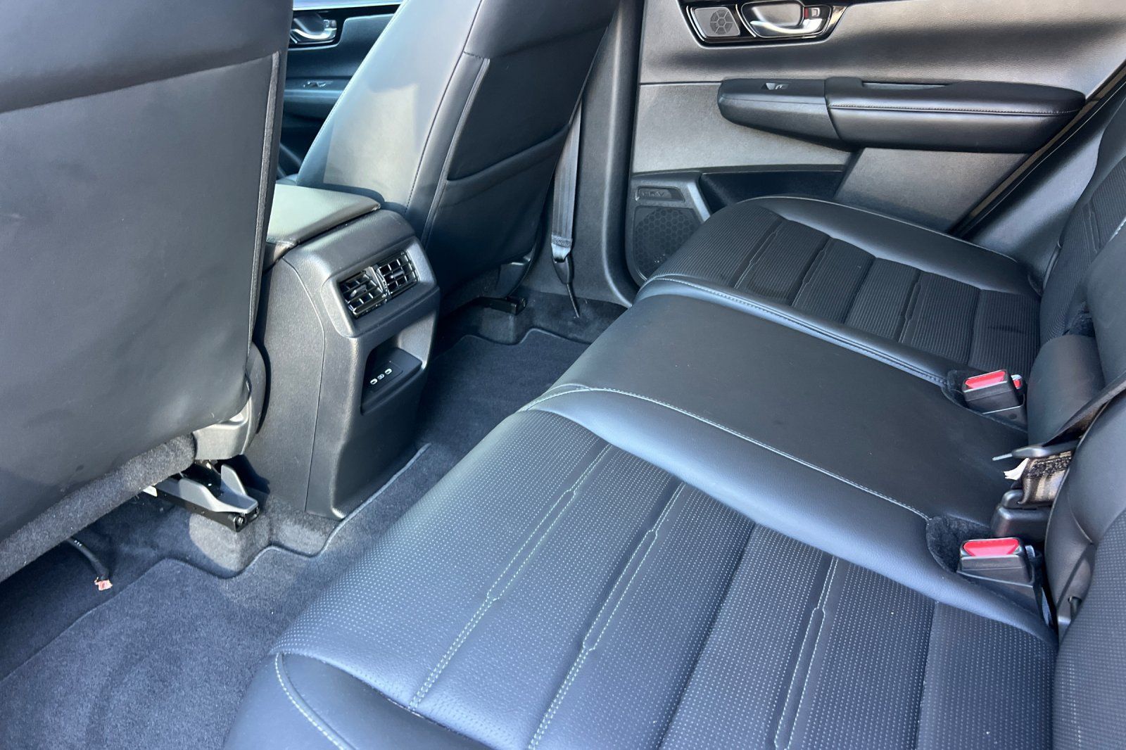 Used 2024 Honda CR-V EX-L image 13