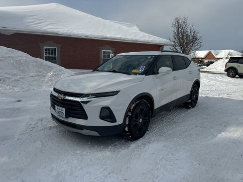 Used 2020 Chevrolet Blazer LT image 2